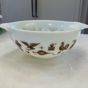 Early American Pyrex Mixing Bowl 2 1/2 Qt - Pyrex Early American Cinderella
